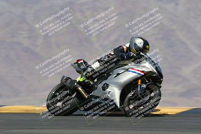 media/Apr-10-2022-SoCal Trackdays (Sun) [[f104b12566]]/Turn 9 (130pm)/